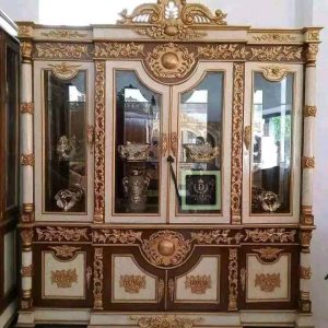 Lemari Hias Ruang Makan Matahari